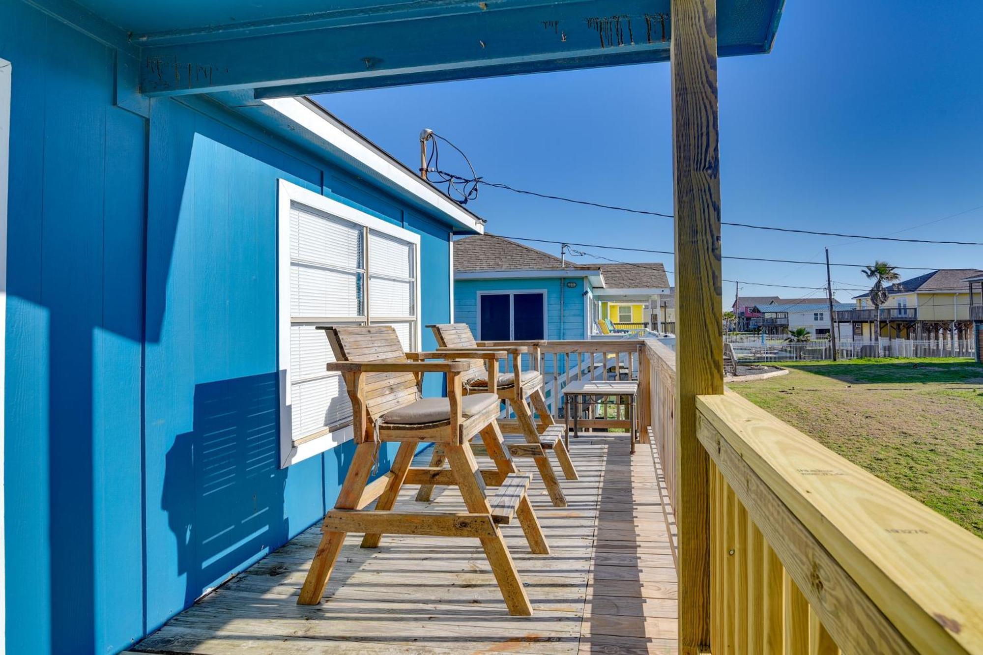 Second-Row Surfside Beach House Newly Renovated! Kültér fotó